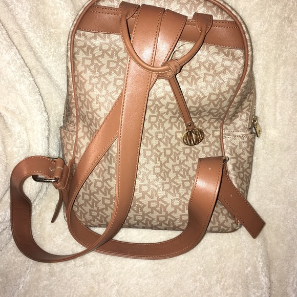 Dkny backpack - Picture 3 of 4